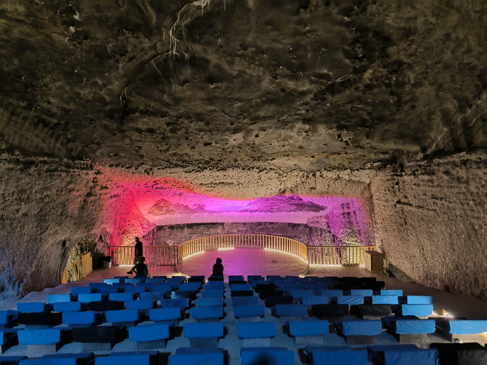 Şifa Kaynağı Tuzluca Kaya Tuz Mağarası